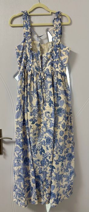 Лятна рокля с презрамки