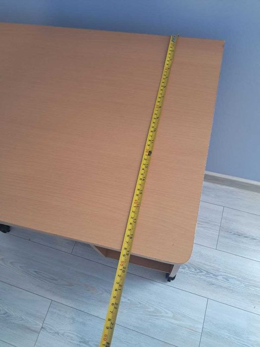 Офис Бюро Много запазено