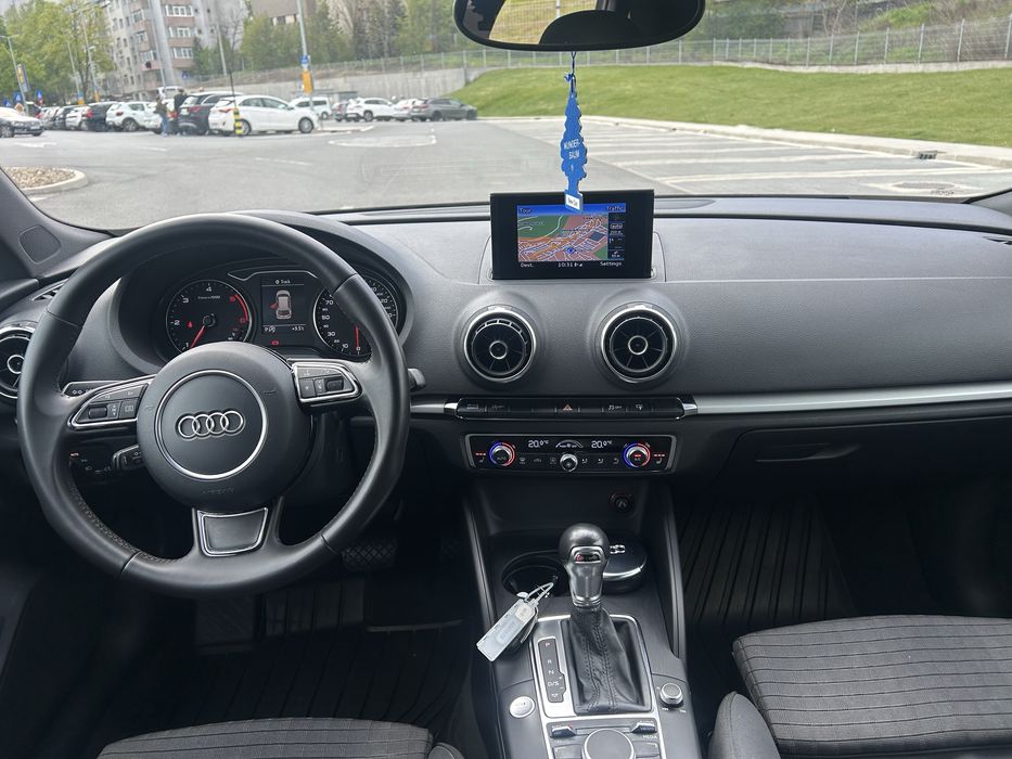 Audi A 3  S-Tronic 2015
