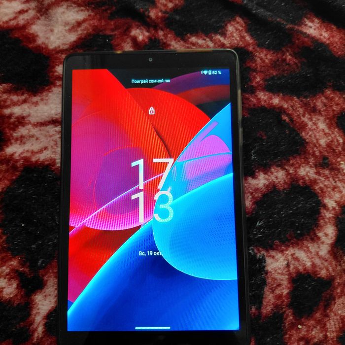 Продам планшет леново таб M8 4GEN