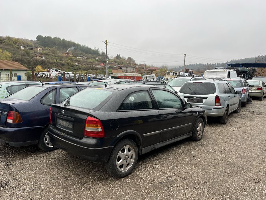 Опел Астра 1.6 бензин