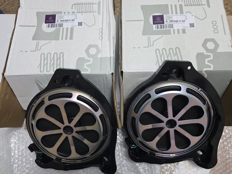 Субуфер за Mercedes W205 (басов говорител)