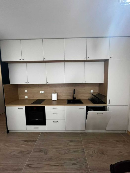 Дава се под наем Тристаен апартамент в София, Център - 100 кв.м за 1600 € - Снимка #7