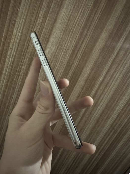 Iphone X / 64 / Белый