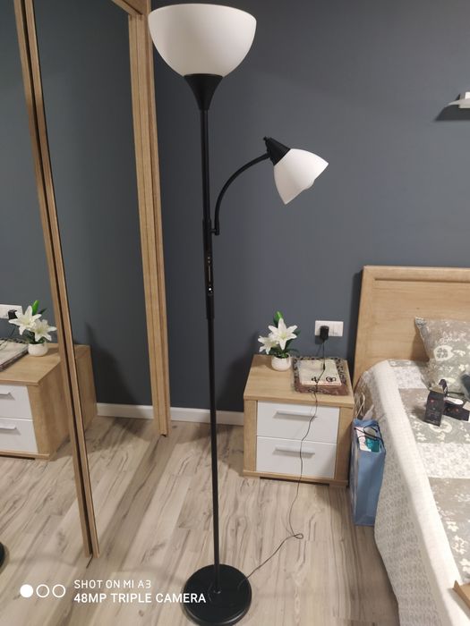 Lampadar, lampa podea