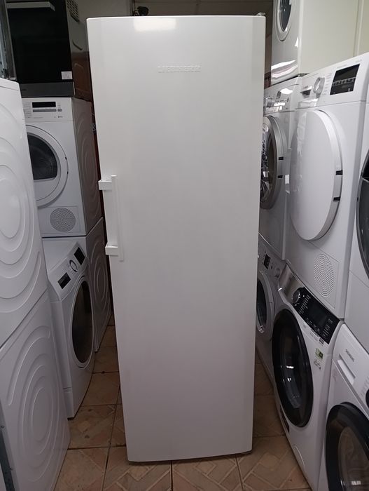 Голям хладилник, охладител Liebherr А+++  с 2 години гаранция!