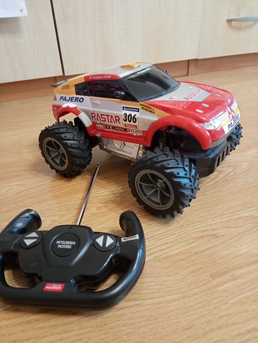 Количка с дистанционно, Музикална и танцуваща с диско-светлини играчка