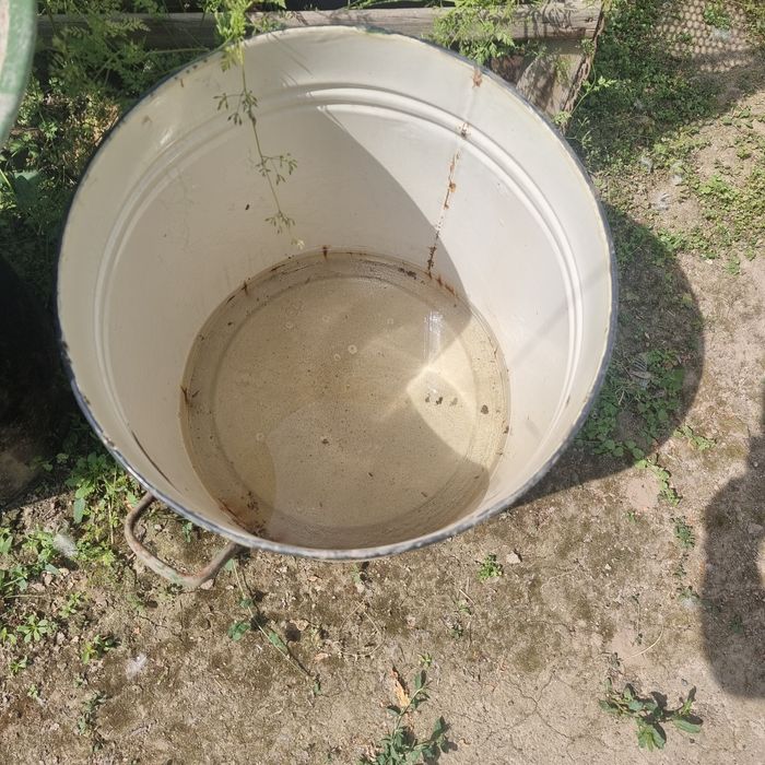 Продаю кастрюлю 40 литров