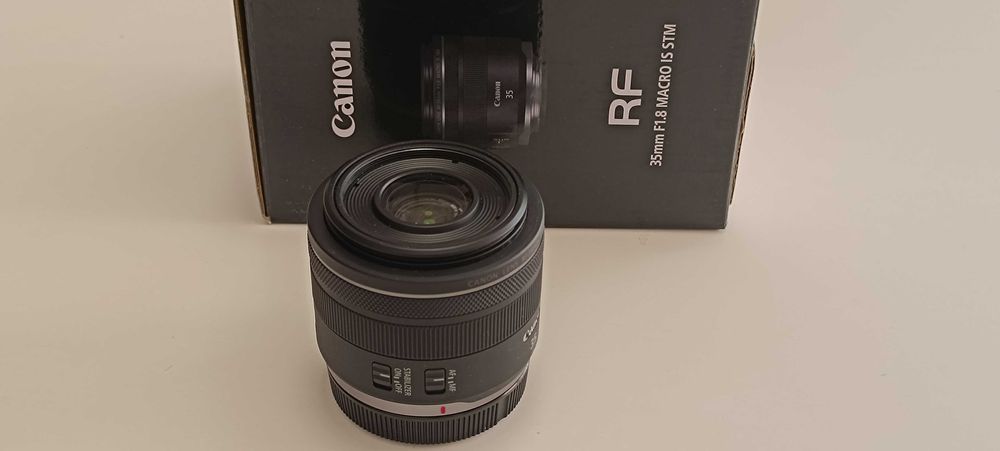 Обектив Canon RF 35mm f/1.8 Macro IS STM | Като нов | В гаранция
