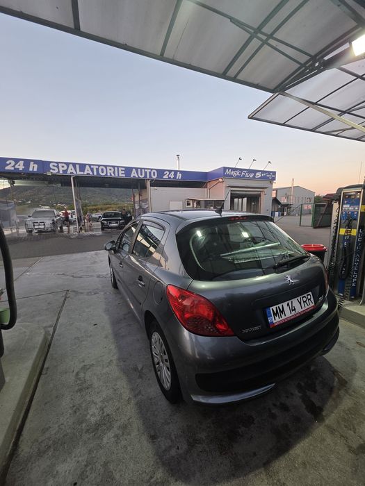 Peugeot 207 benzina+GPL