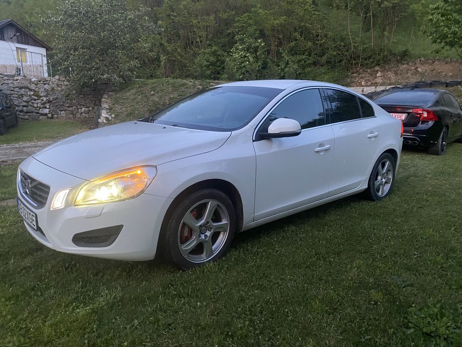 VOLVO S60 2012 — imagine 4
