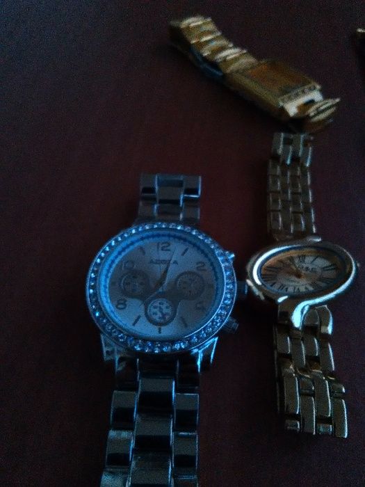 Луксозен часовник AZOZA