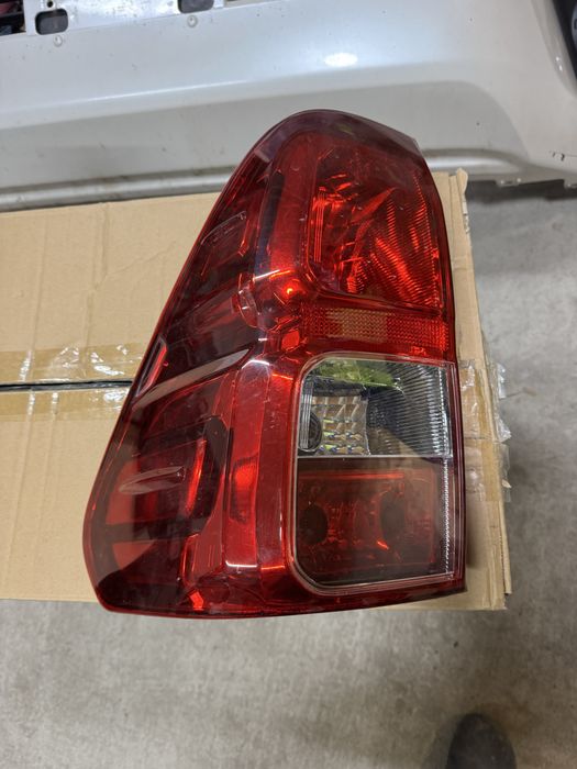 Задние фонари hilux