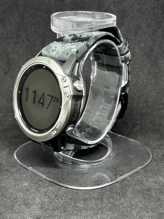 Спортен часовник Garmin Quatix® 6