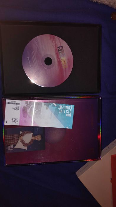 BTS албум "BTS world"