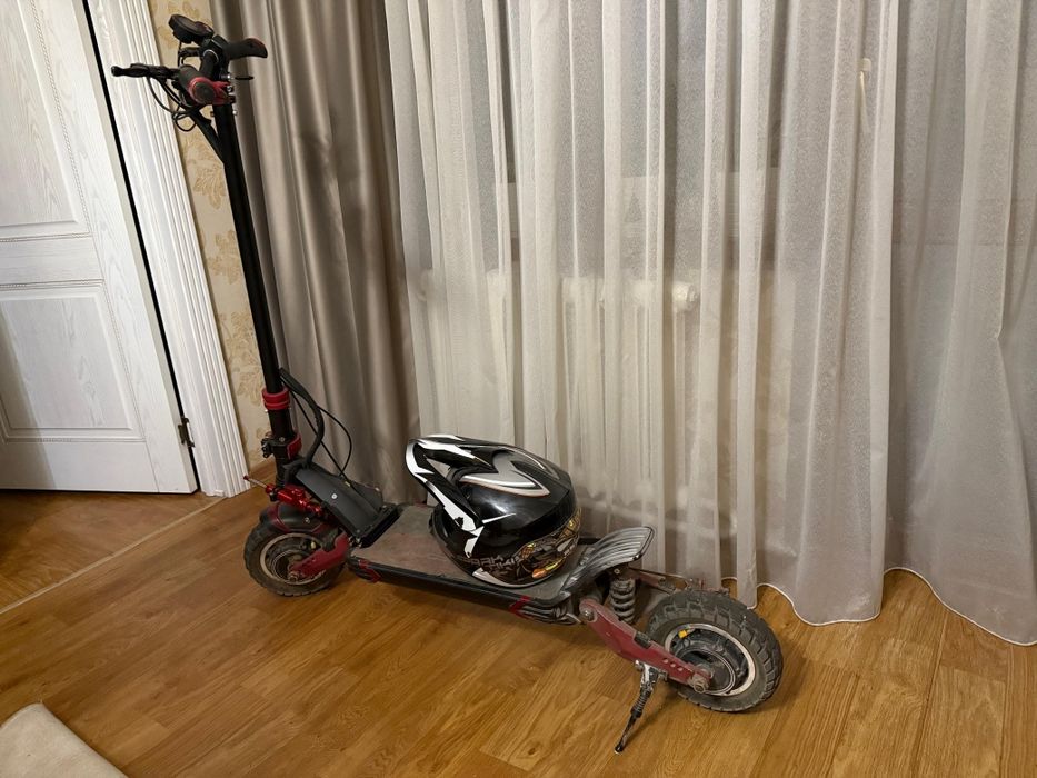 Продам электро самокат kugo g1