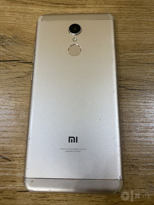 Xiaomi Redmi 5 (Gold) — Не включается и не заряжается, на запчасти