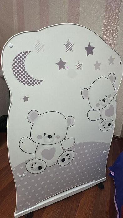 Продам детскую кроватку