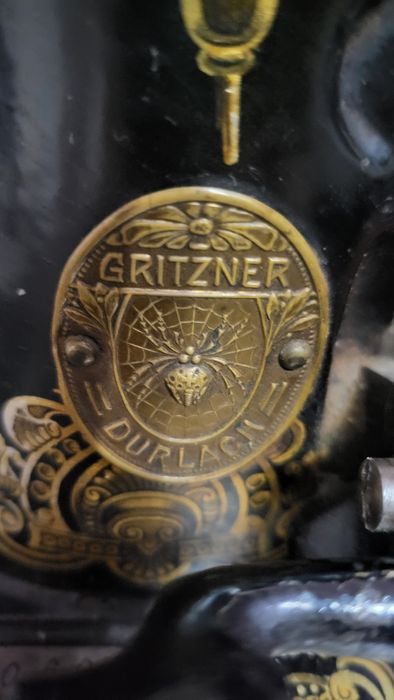 Продавам шевни машина GRITZNER-DURLACH