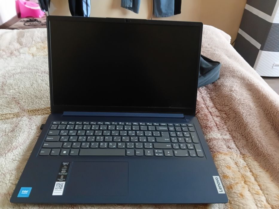 НОВЫЙ Lenovo IdeaPad 1i (15") — В использовании 1 месяц! Срочно