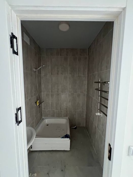 3 xonalik 80kv uy sotiladi sergeli Sokin makon Ipoteka Subsidiya