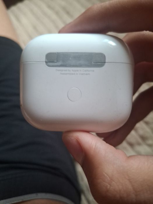 Airpods 3 новые.