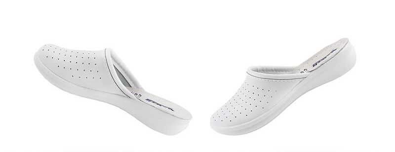 Унисекс медицински чехли, естествена кожа.