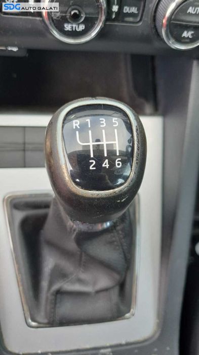 Nuca cu Manson Piele 6 Trepte Manuala Skoda Octavia 3 2013 - 2017 [0298]