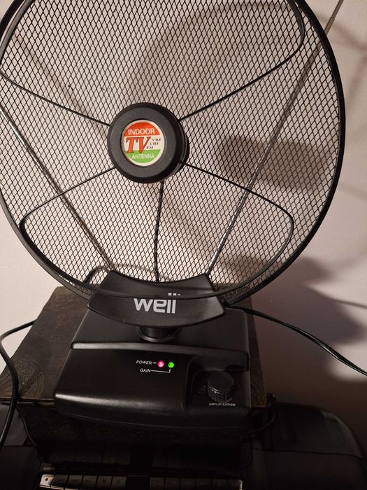 camping Antentă Tv digitală Well DVB-T/DVB-T2/DAB + VHF UHF FM analog