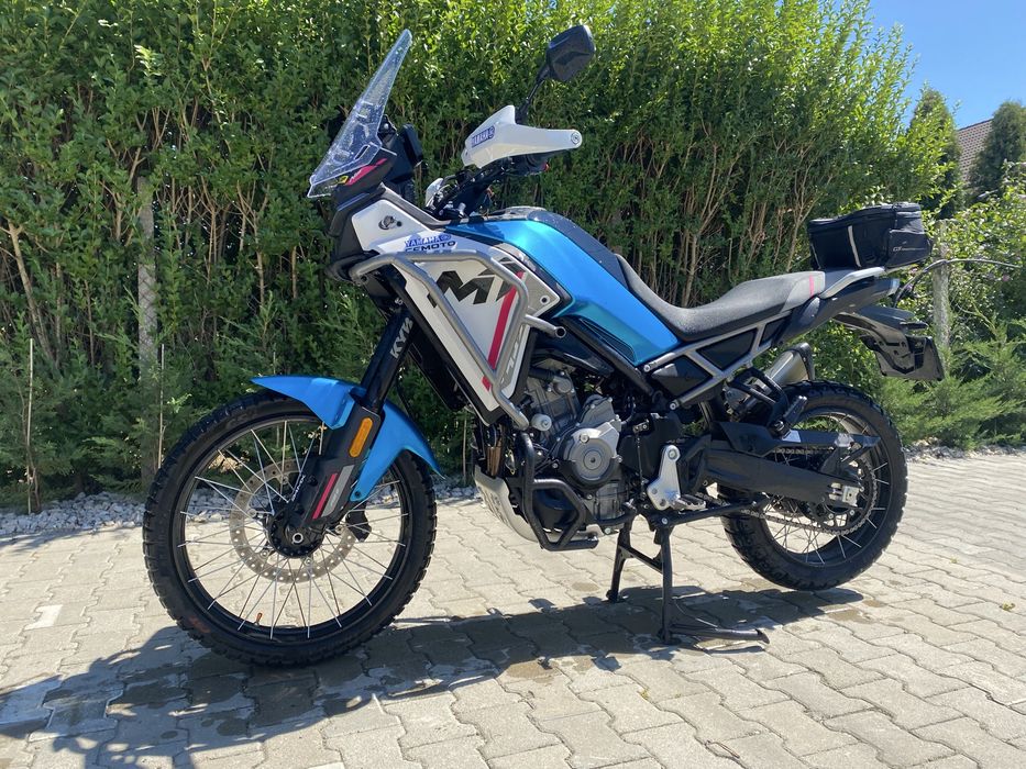 Motocicleta CF Moto 450 MT
