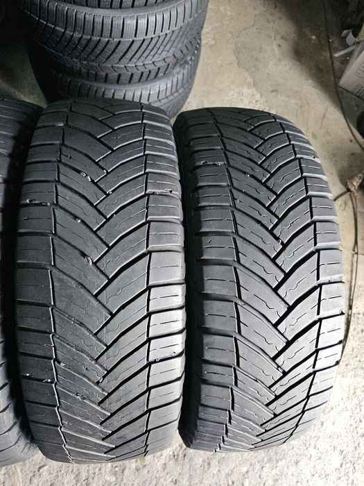 4 anvelope iarna 215 65 16C Michelin Agilis CrossClimate 2020