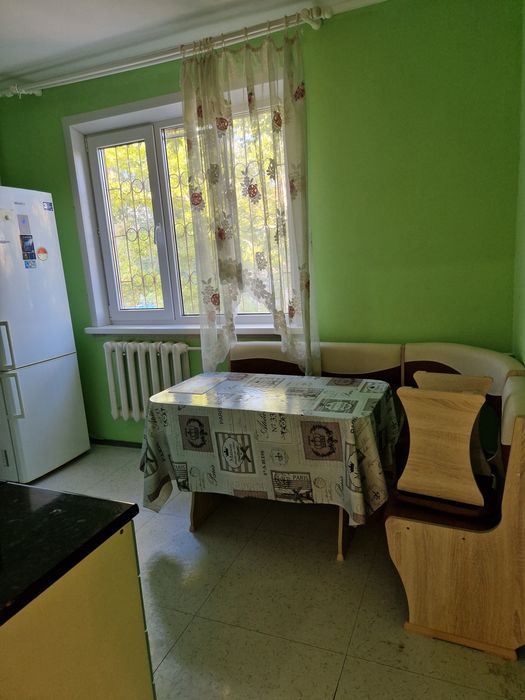 сдается 4-комн квартира