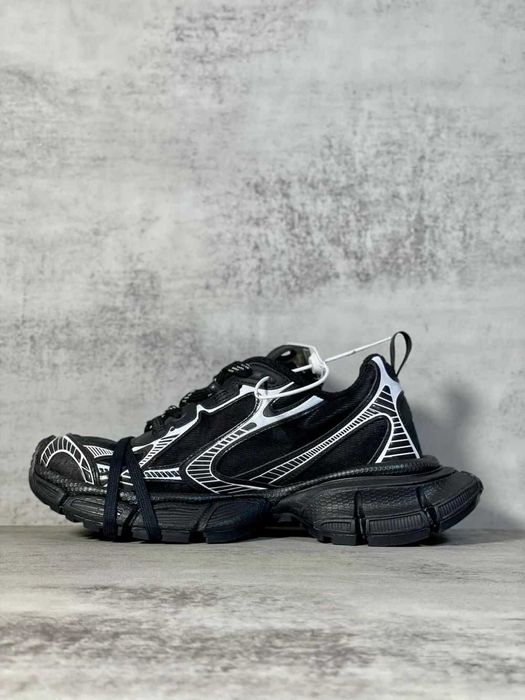 Balenciaga 3XL Black&White