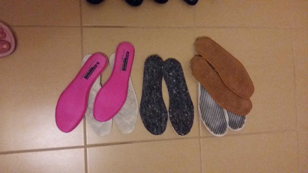 4 Adidasi si branturi pret redus