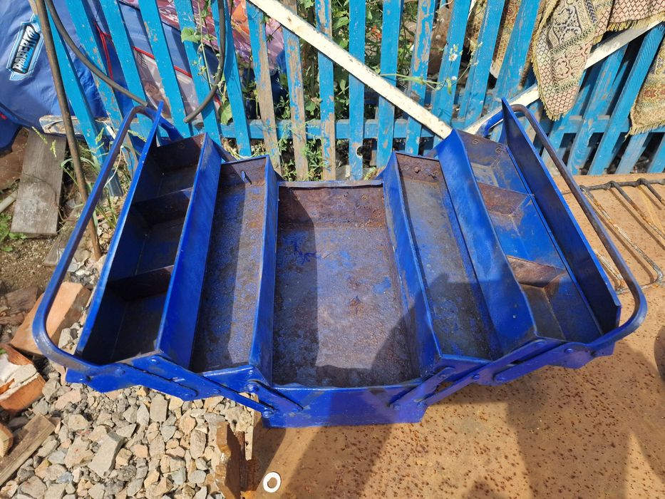 Продам ящик чемодан