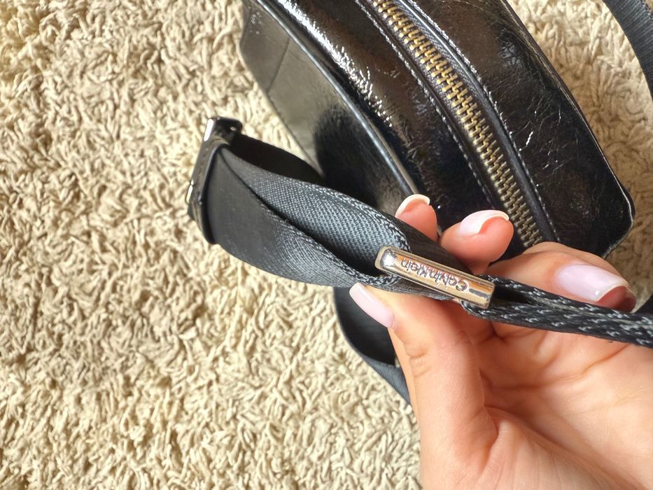 Crossbody дамска чанта Calvin Klein