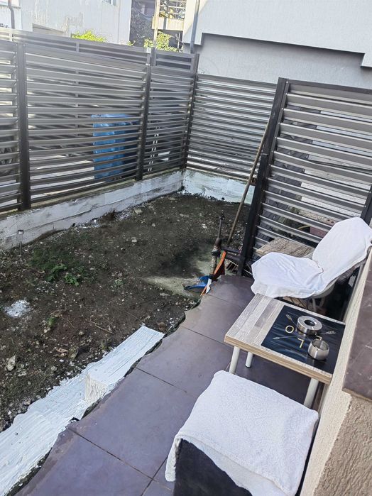 Închiriere apartament 2 camere cu curte proprie