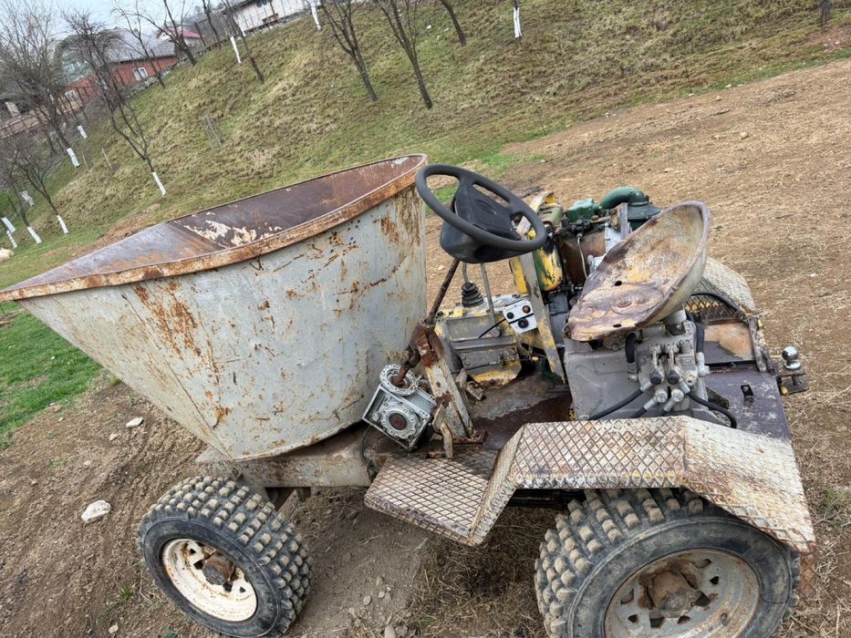 Vand dumper 4x4 in stare de functionare