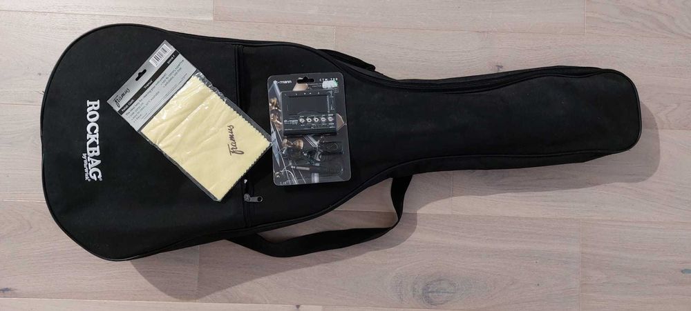 Chitara clasică Framus cu husă și acordator