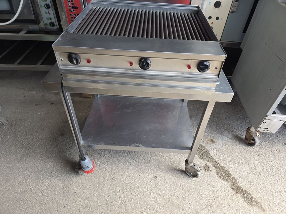 Италияска скара на ток80на70см на водна пара 4000лв