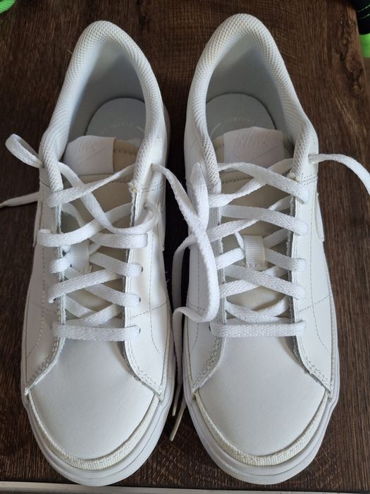 Adidași Nike 38 !