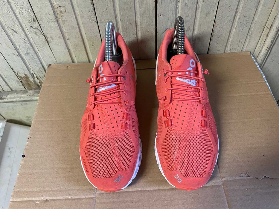 ''On Cloud''оригинални маратонки 37 номер