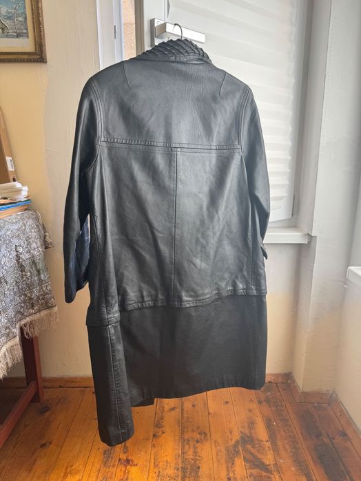 Продавам две кожени палта