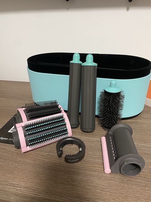 Vand Dyson airwrap complete long in stare buna