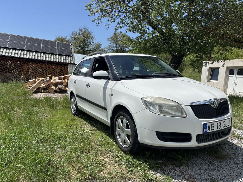 SKODA Fabia 2009 — imagine 3