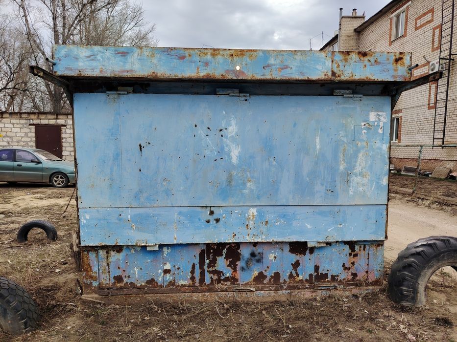 Продам Киоск железный.