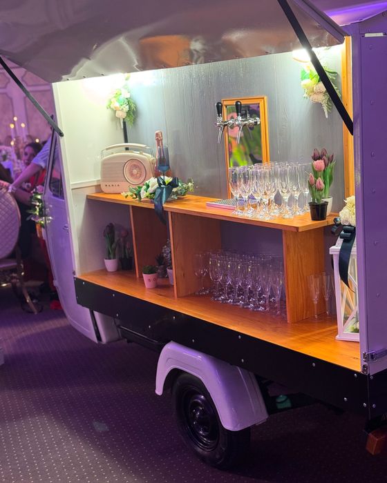 Piaggio ape cu dozator de prosecco de vanzare