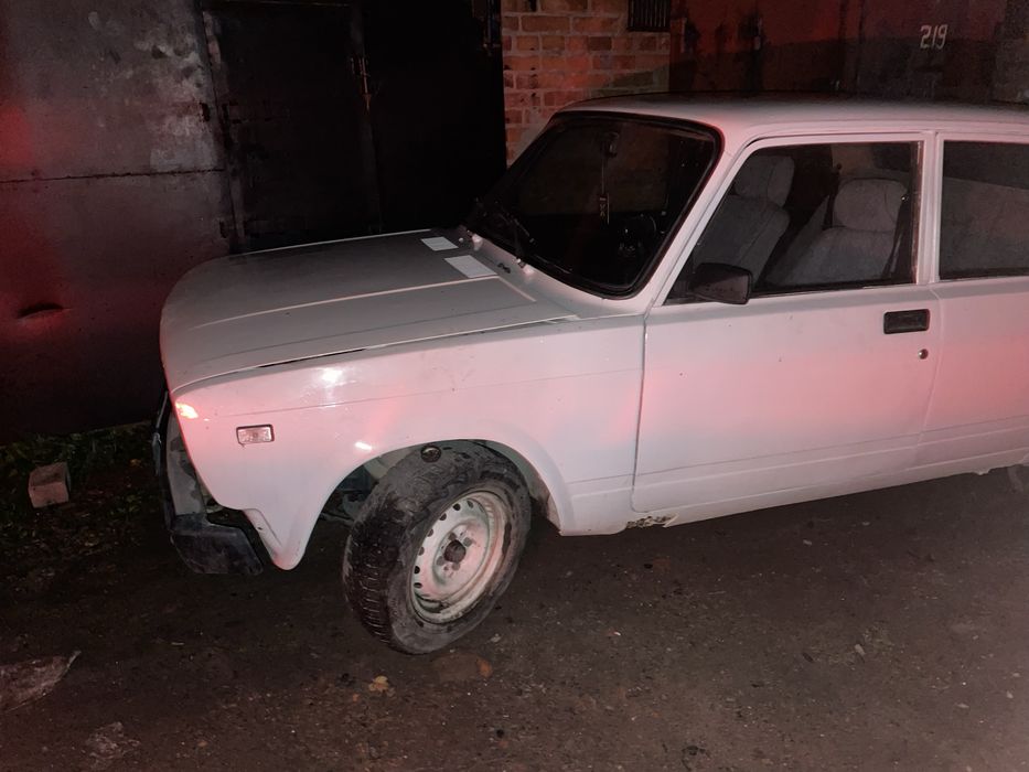 Продам авто 2105 срочно