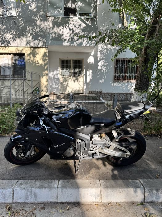 Honda cbr 600rr pc37 2003