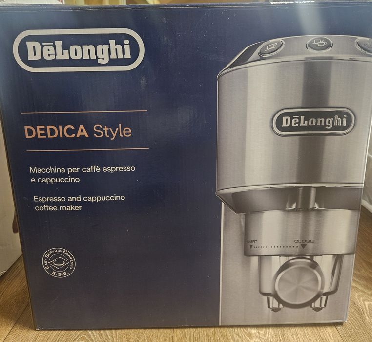 Кафемашина Delonghi Dedica